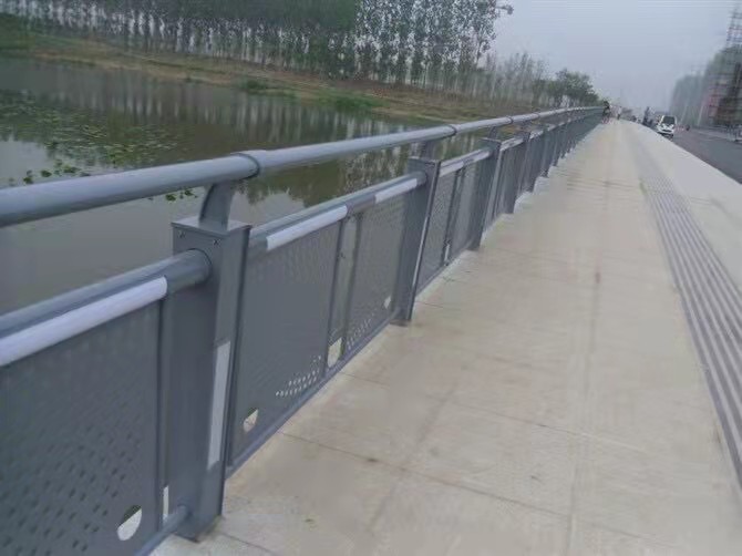 20231228100570407040